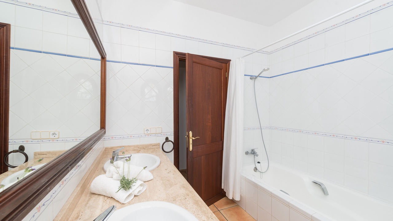 Photo of Bathroom in Manacor