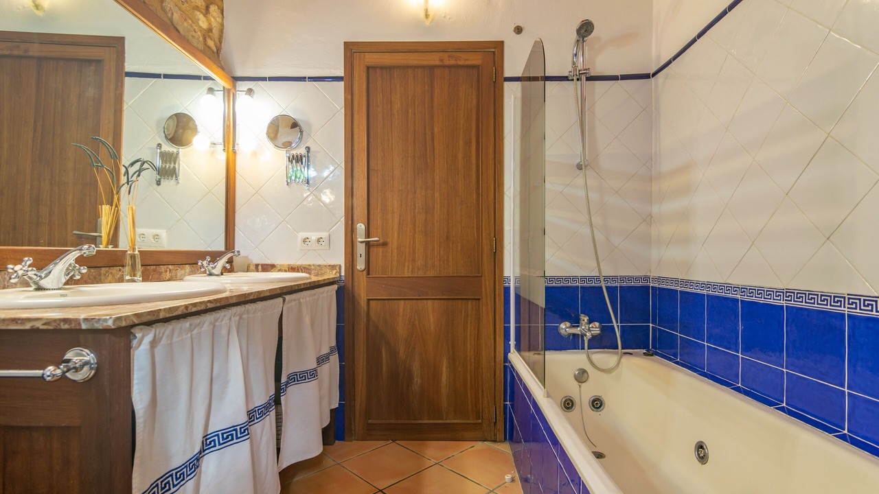 Photo of Bathroom in Algaida