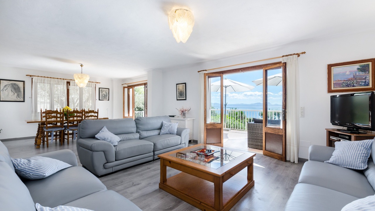 Photo of Livingroom in Alcanada