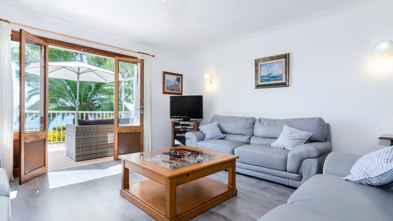 Photo of Livingroom in Alcanada