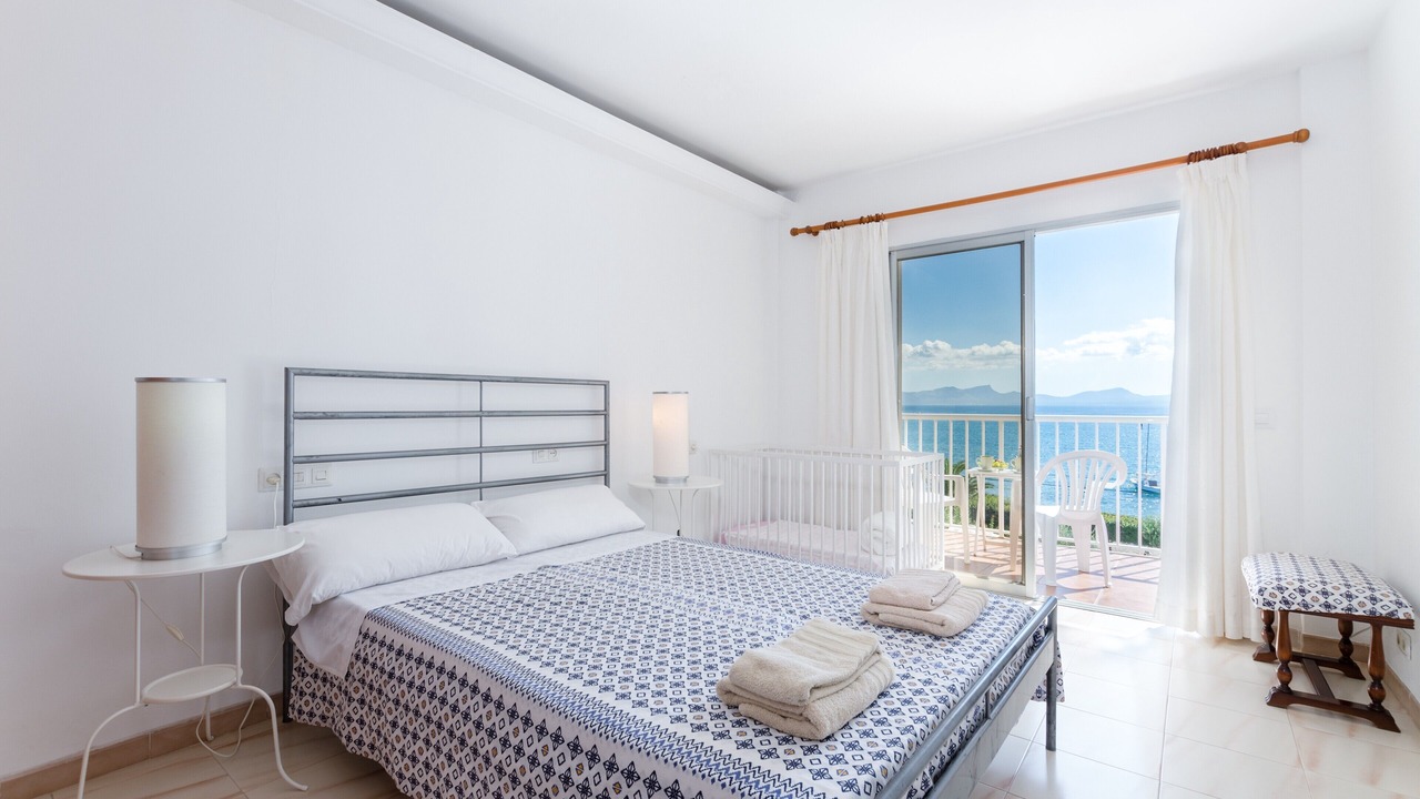 Photo of Bedroom in Alcanada