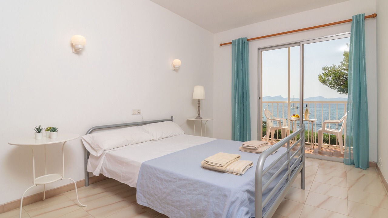 Photo of Bedroom in Alcanada