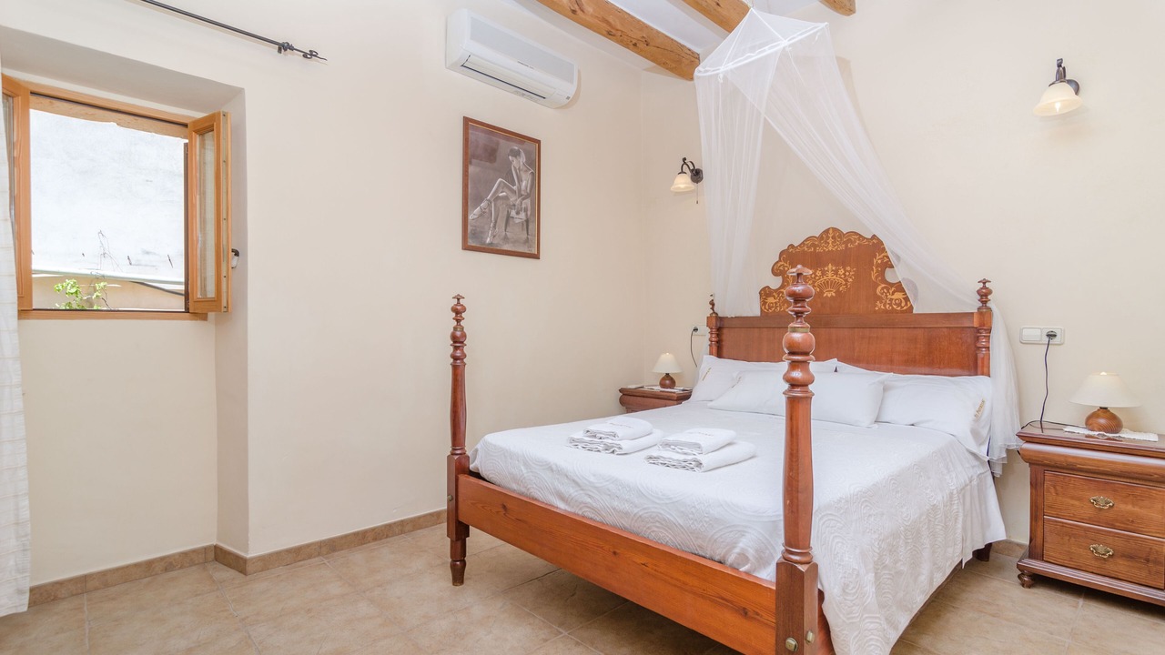 Photo of Bedroom in Cas Concos