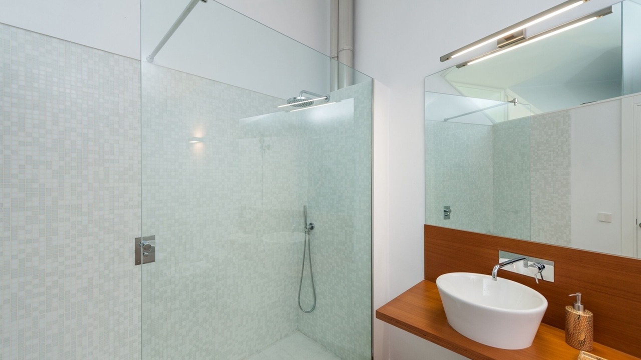 Photo of Bathroom in Alaro