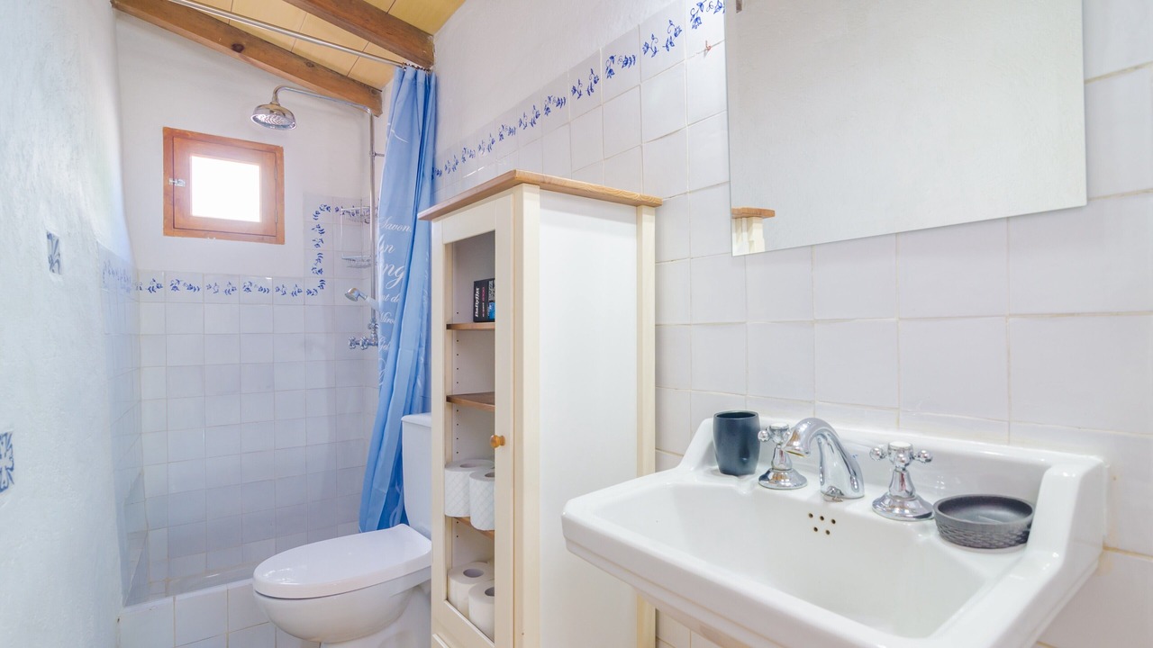 Photo of Bathroom in Montuiri