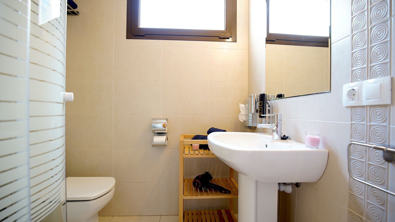 Photo of Bathroom in La Llotja-Born