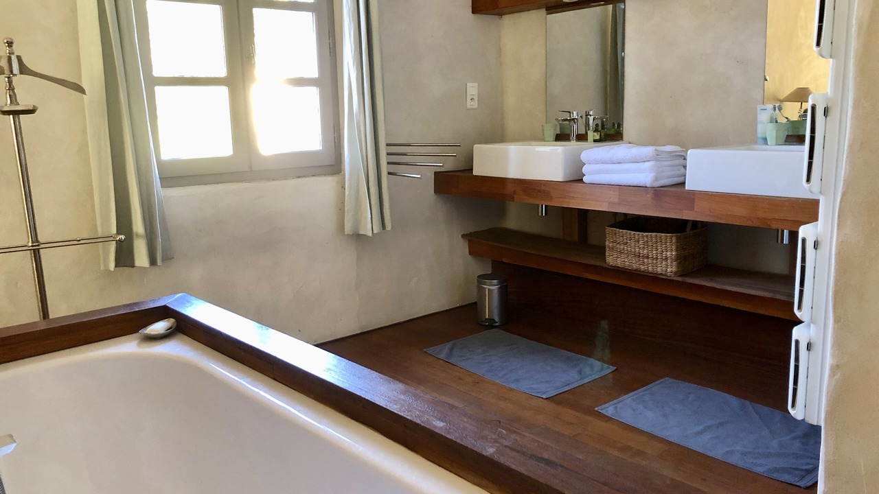 Photo of Bathroom in Paradou