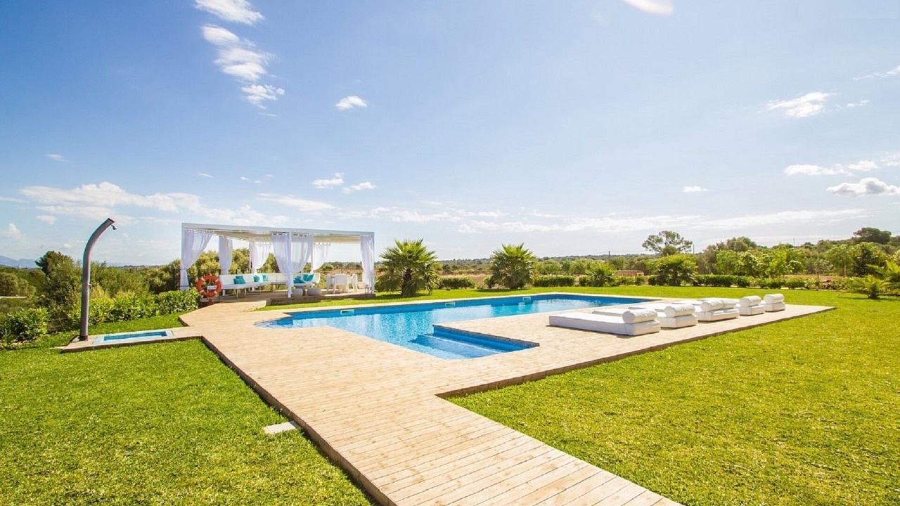 Photo of Outdoor in Llevant