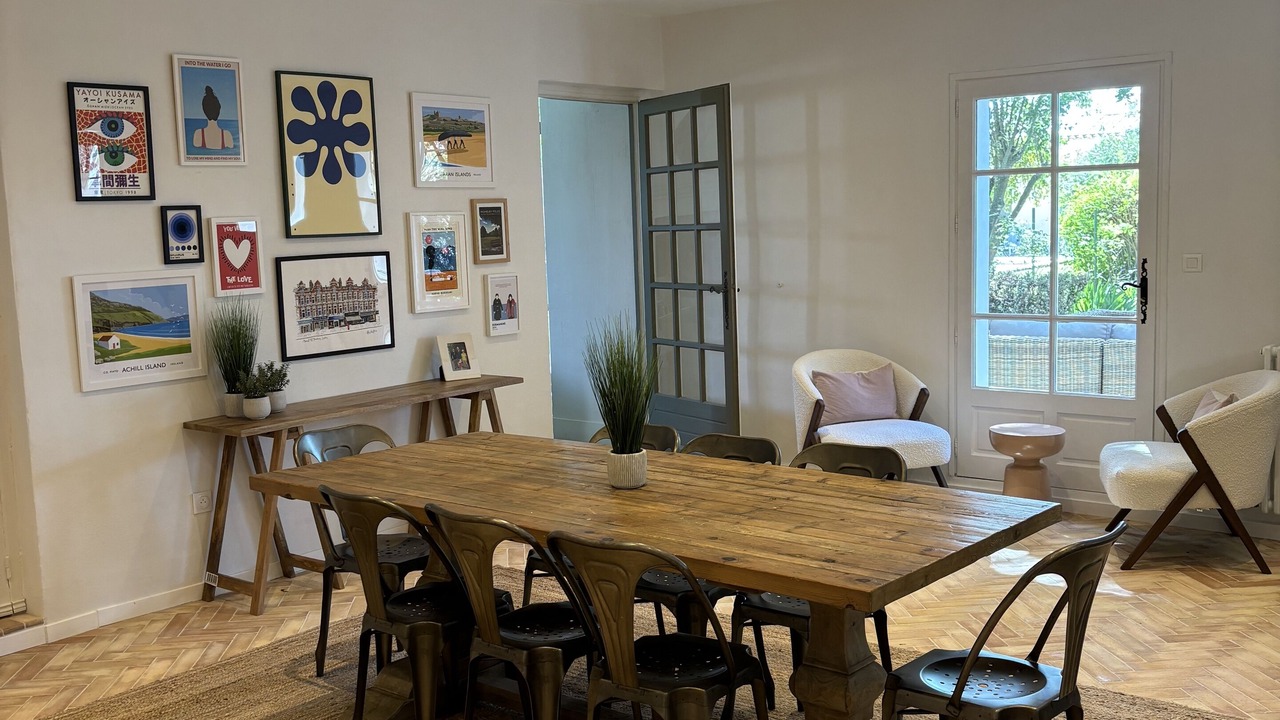 Photo of Livingroom in Saint-Quentin-la-Poterie