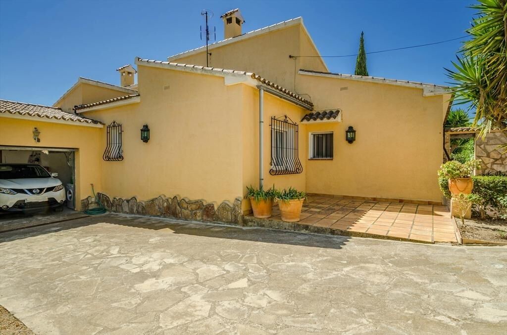 Photo of Outdoor in Arnella