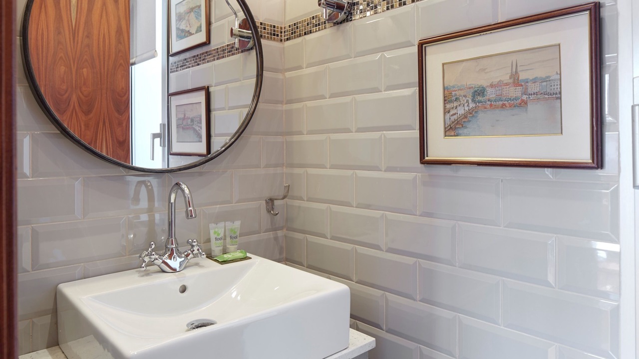 Photo of Bathroom in Gros