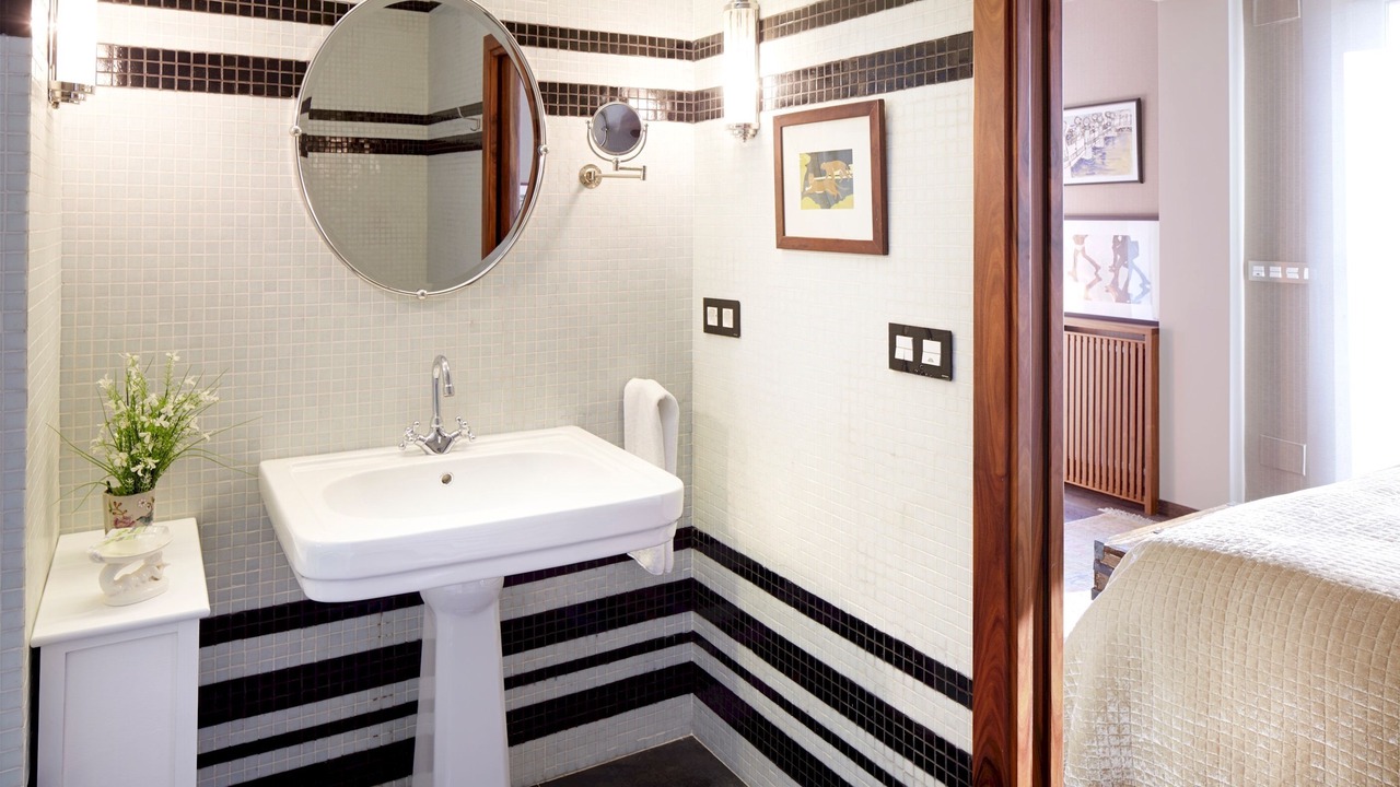 Photo of Bathroom in Gros