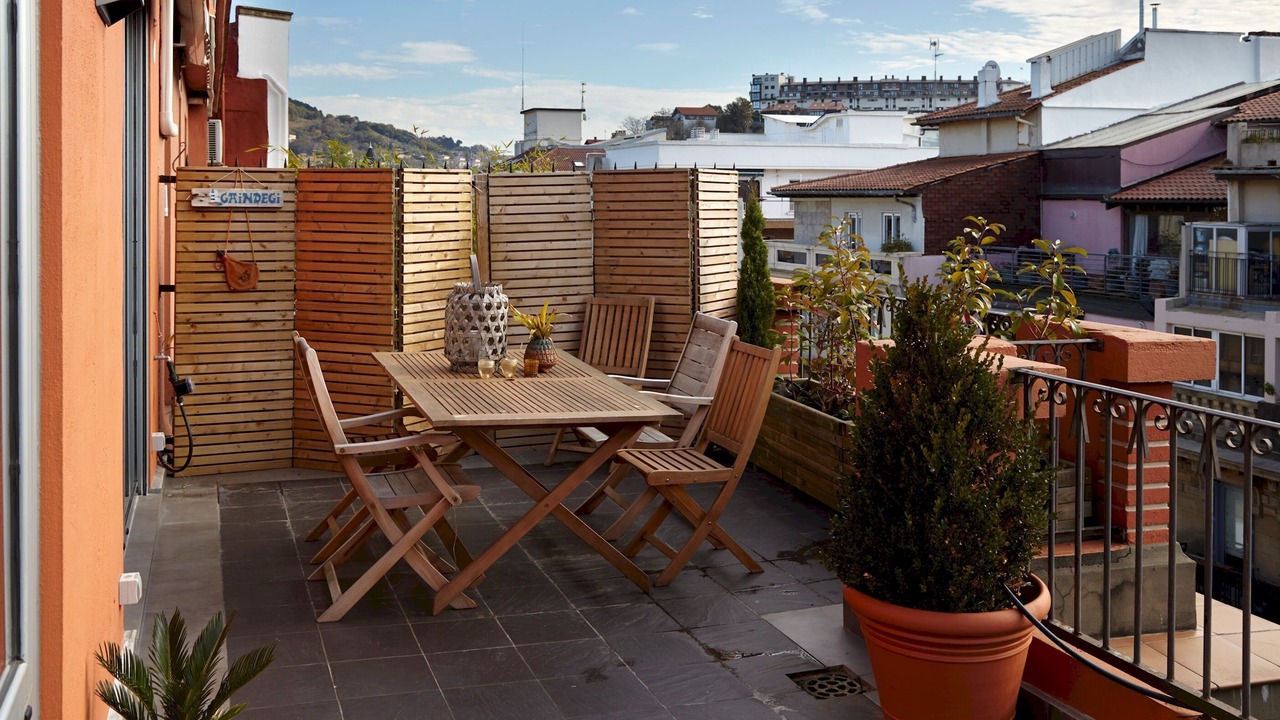 Photo of Outdoor in Gros