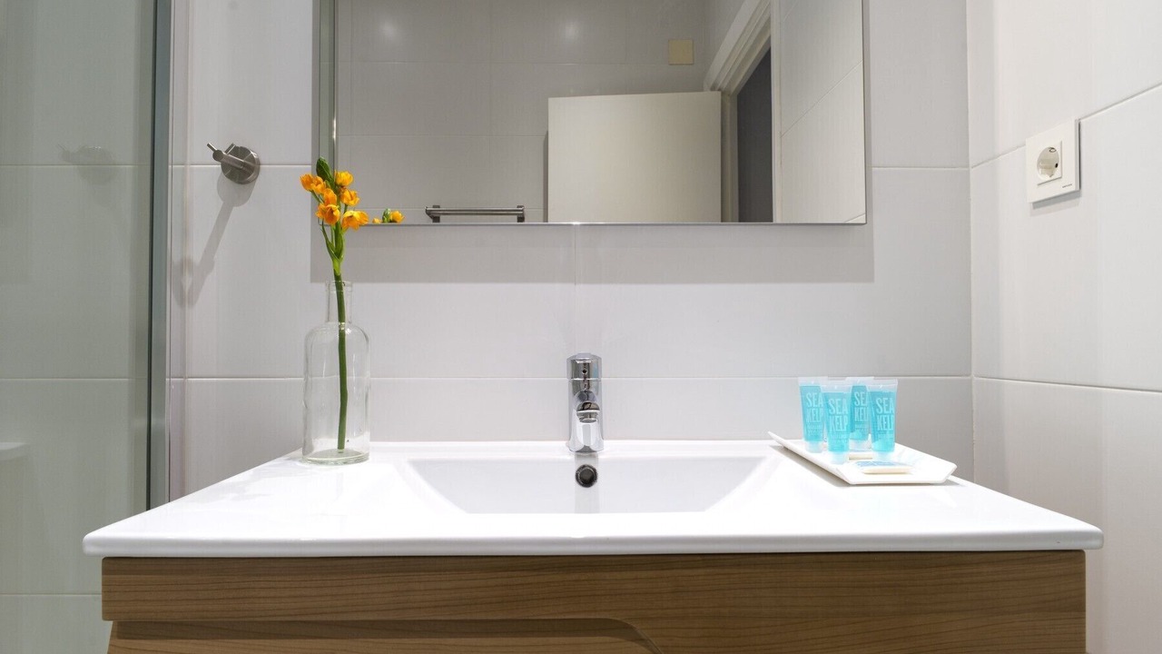 Photo of Bathroom in Gros