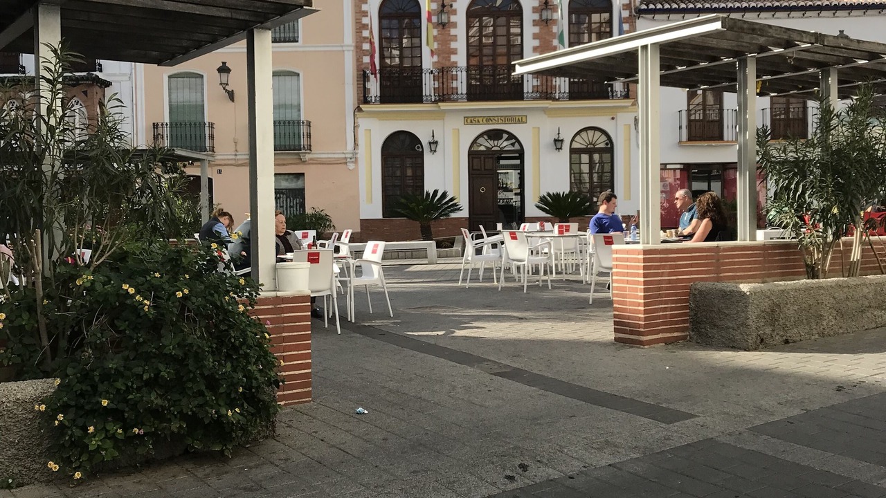 Photo of Others in Alora