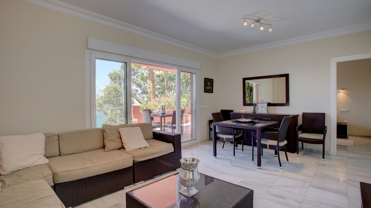 Photo of Livingroom in New Golden Mile