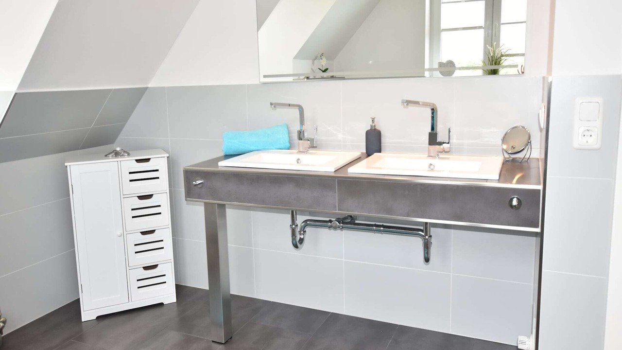 Photo of Bathroom in Gross Schwansee