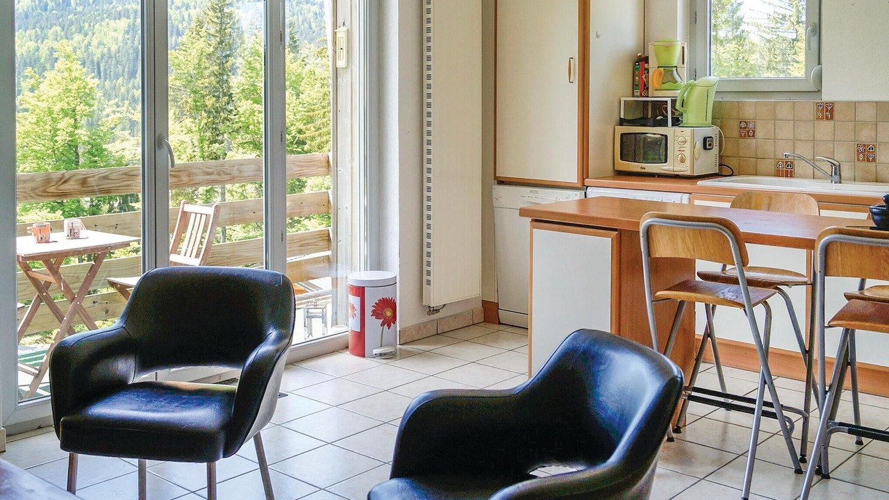 Photo of Bedroom in Premanon
