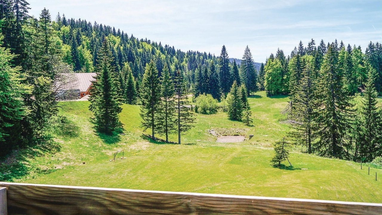 Photo of Outdoor in Premanon