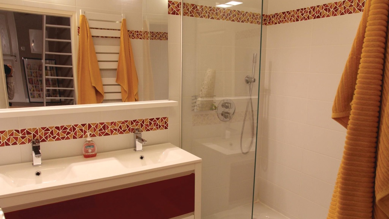 Photo of Bathroom in Bellegarde