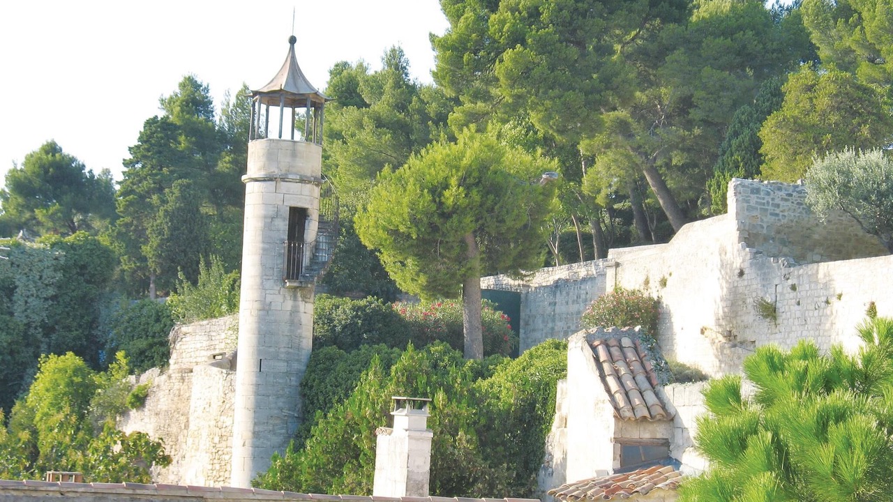 Photo of Others in Beaucaire