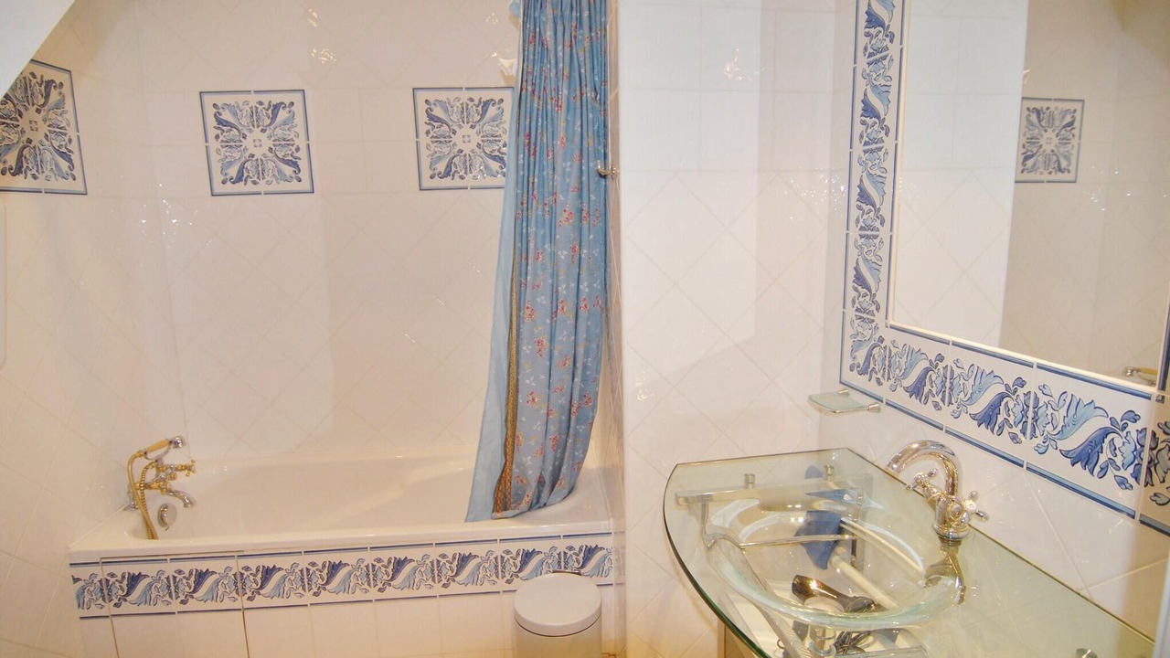 Photo of Bathroom in Beaucaire