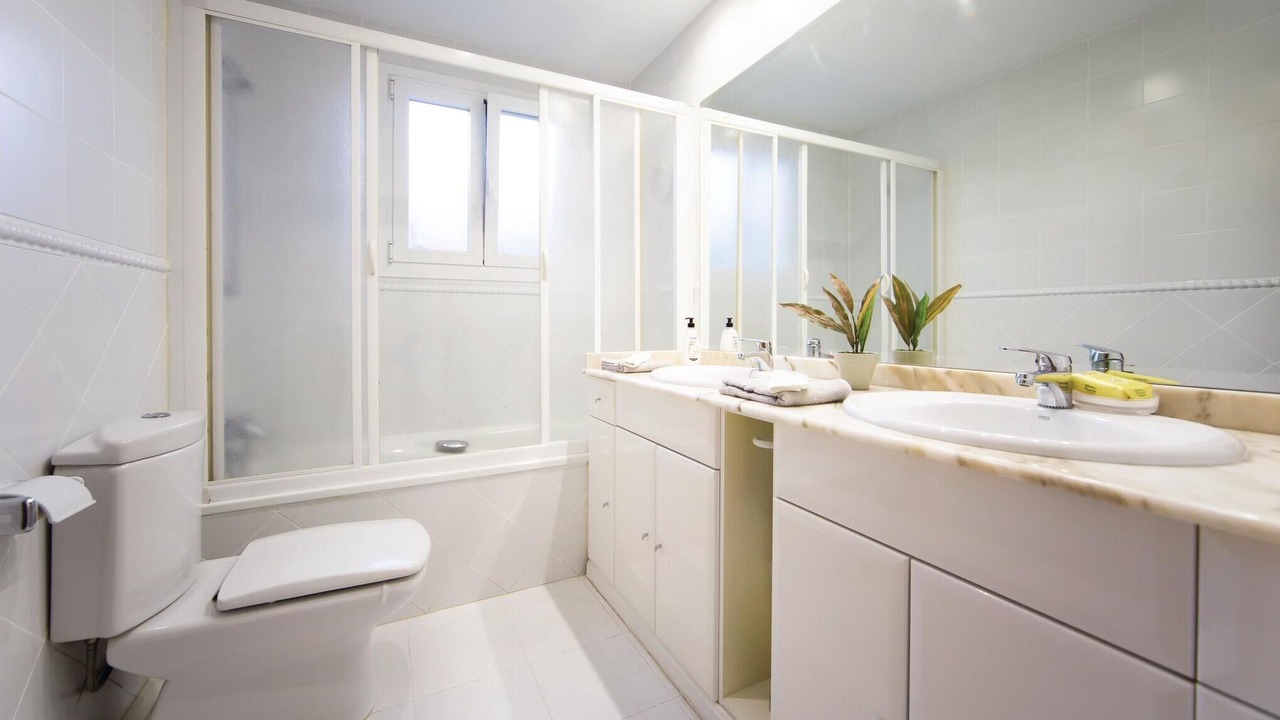 Photo of Bathroom in Riba-roja de Turia