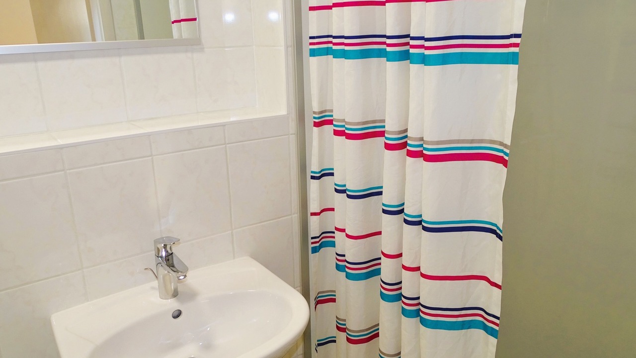 Photo of Bathroom in Loddin