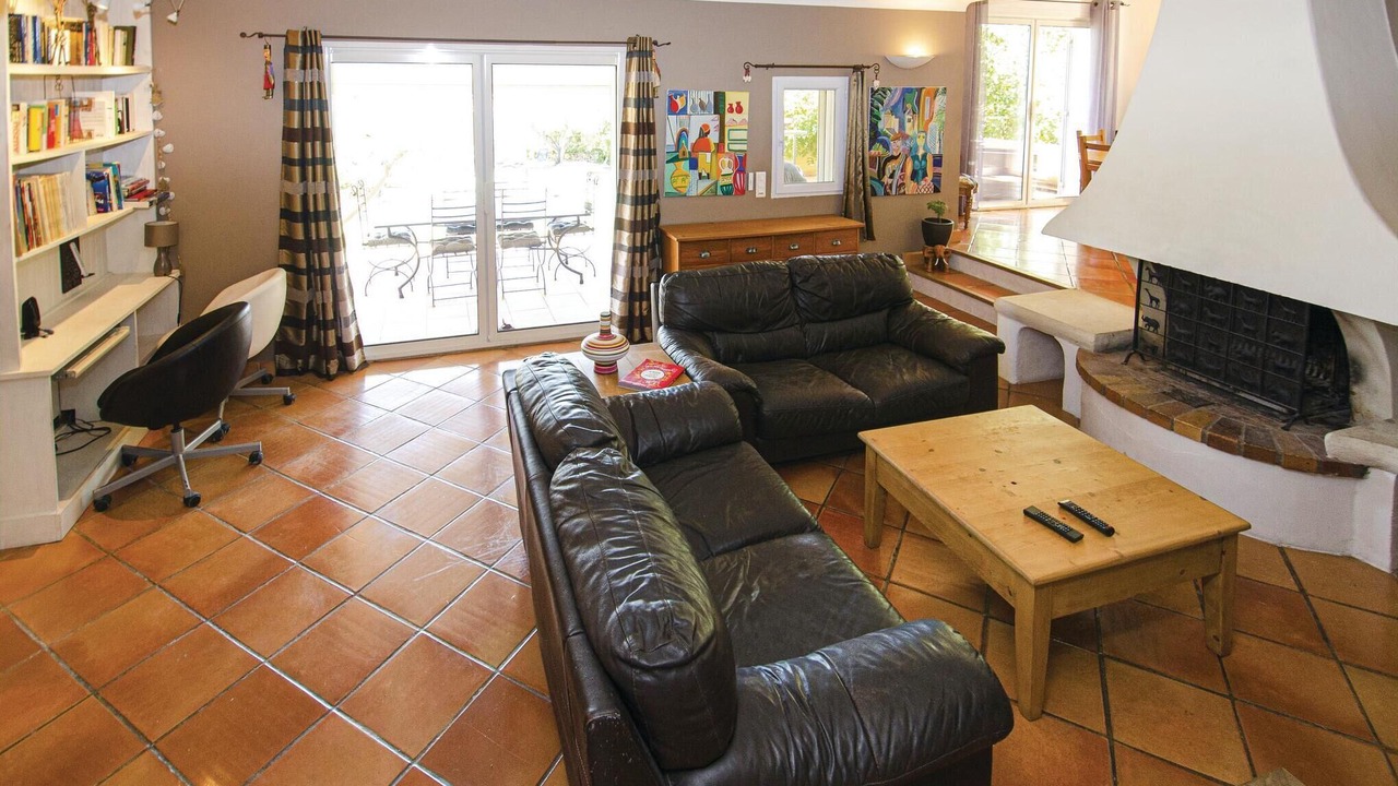 Photo of Bedroom in Caumont-sur-Durance