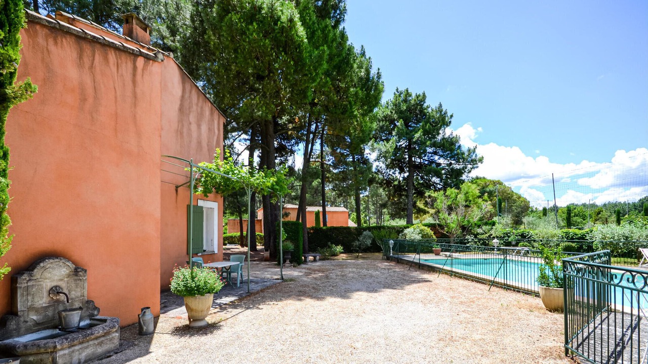 Photo of Others in Roussillon