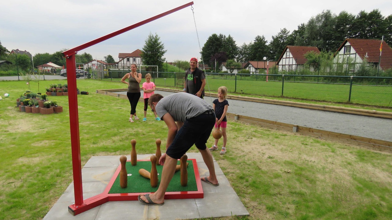 Photo of Others in Hollern