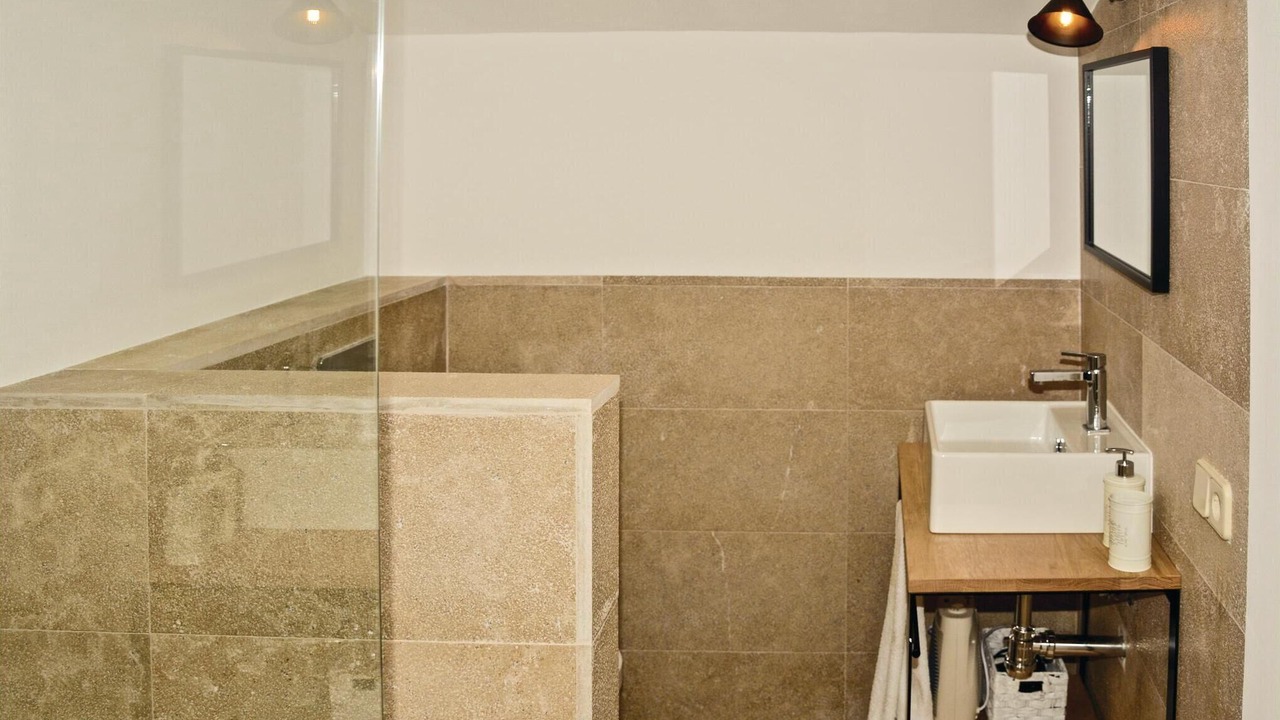 Photo of Bathroom in Portol