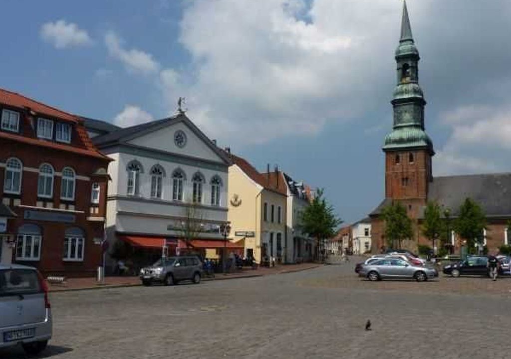 Photo of Others in Toenning