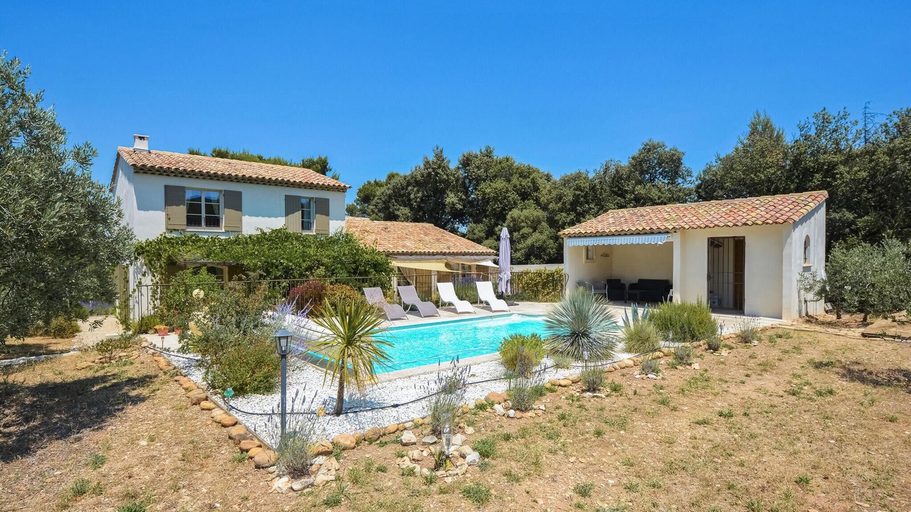 Photo of Outdoor in Eygalieres