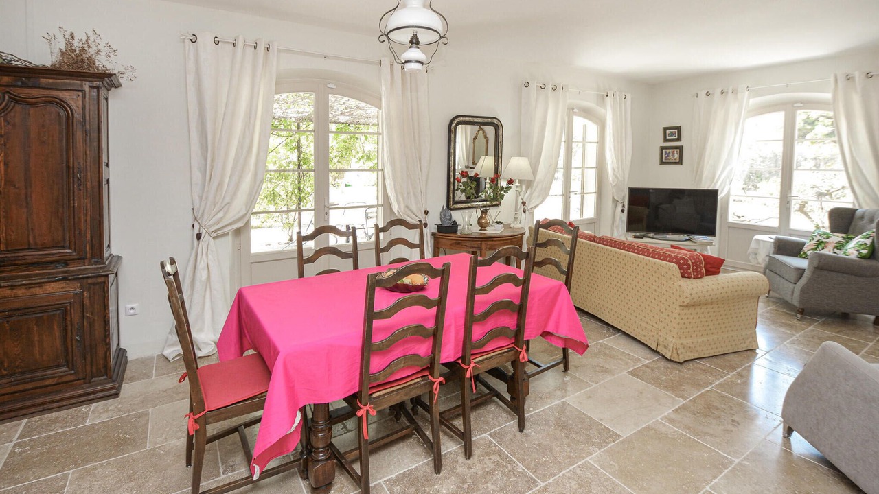 Photo of Bedroom in Eygalieres