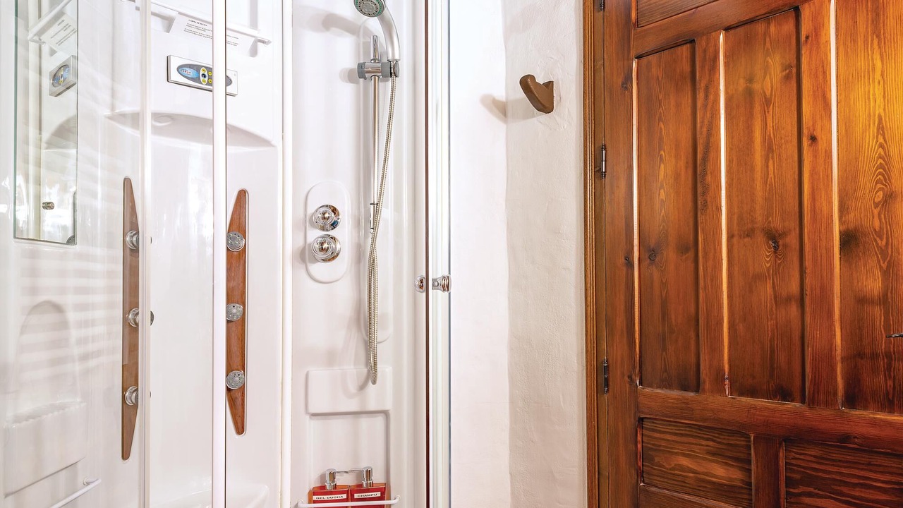 Photo of Bathroom in Anora