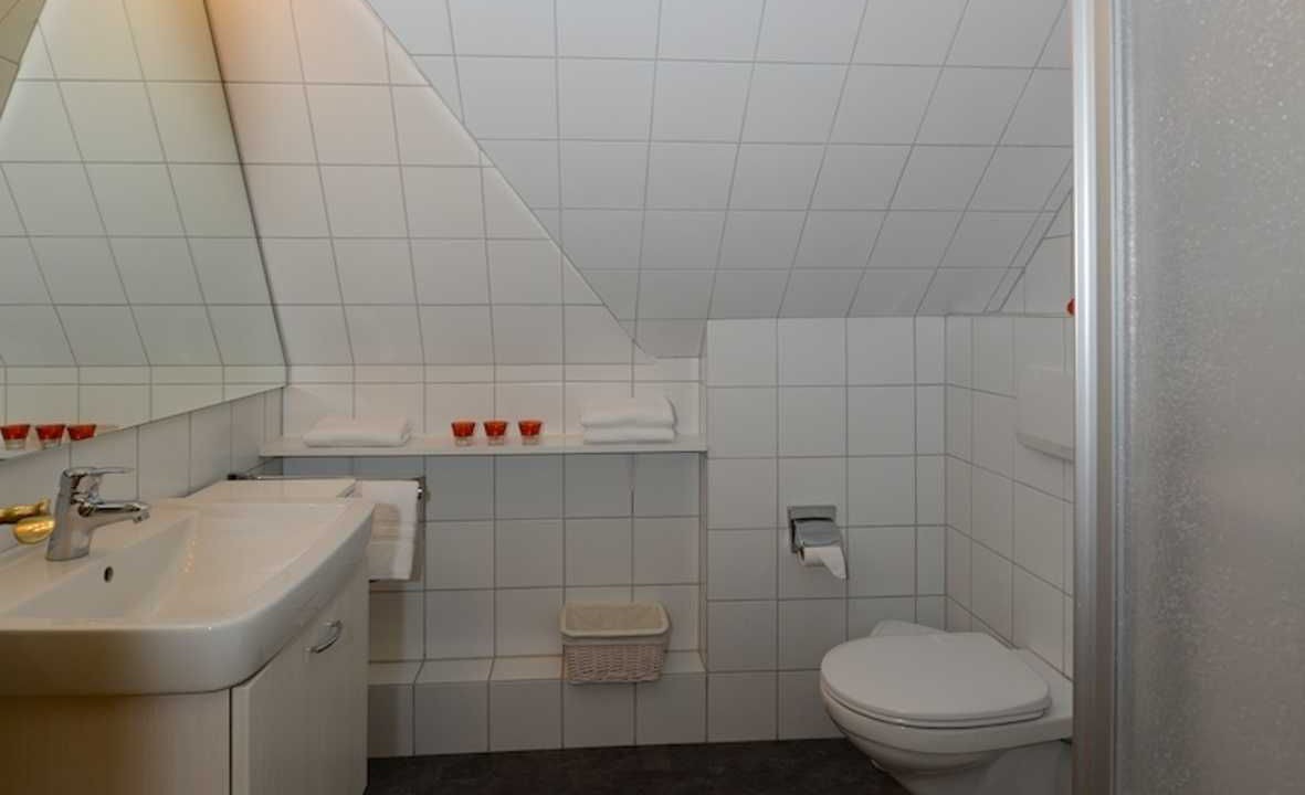 Photo of Bathroom in Alkersum