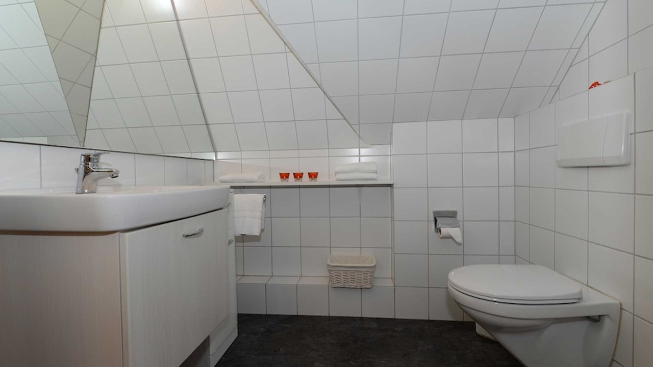 Photo of Bathroom in Alkersum