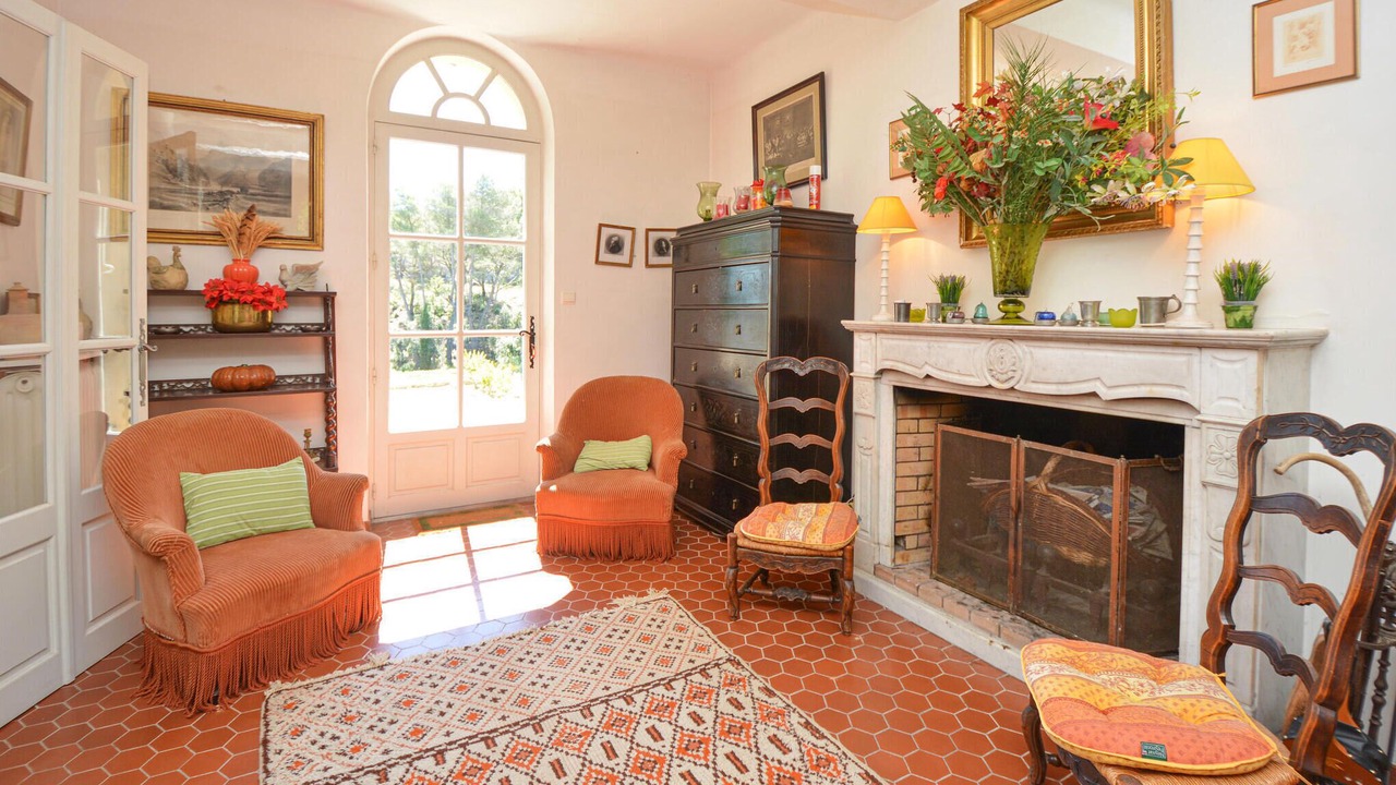 Photo of Bedroom in La Roque-d'Antheron