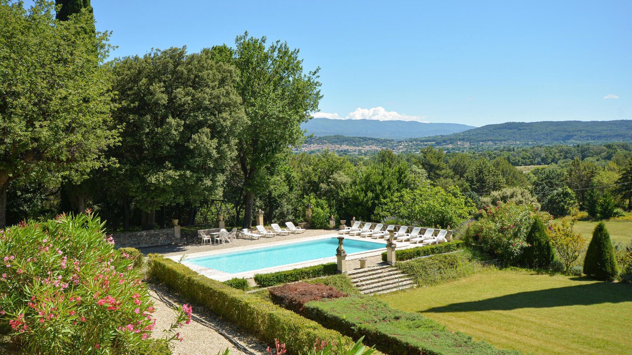 Photo of Bedroom in La Roque-d'Antheron