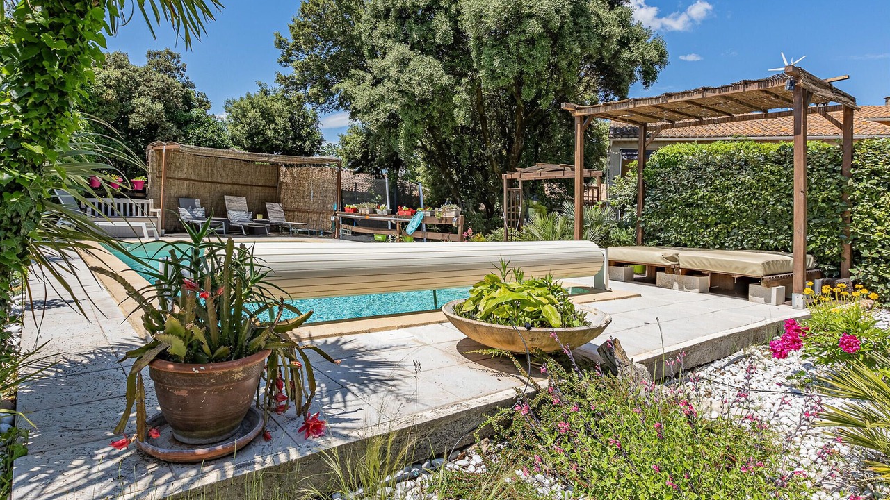 Photo of Outdoor in Bedarrides