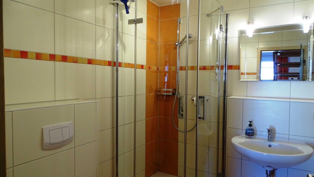 Photo of Bathroom in Loddin