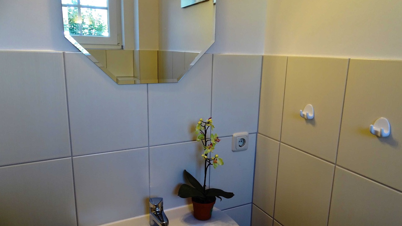 Photo of Bathroom in Loddin