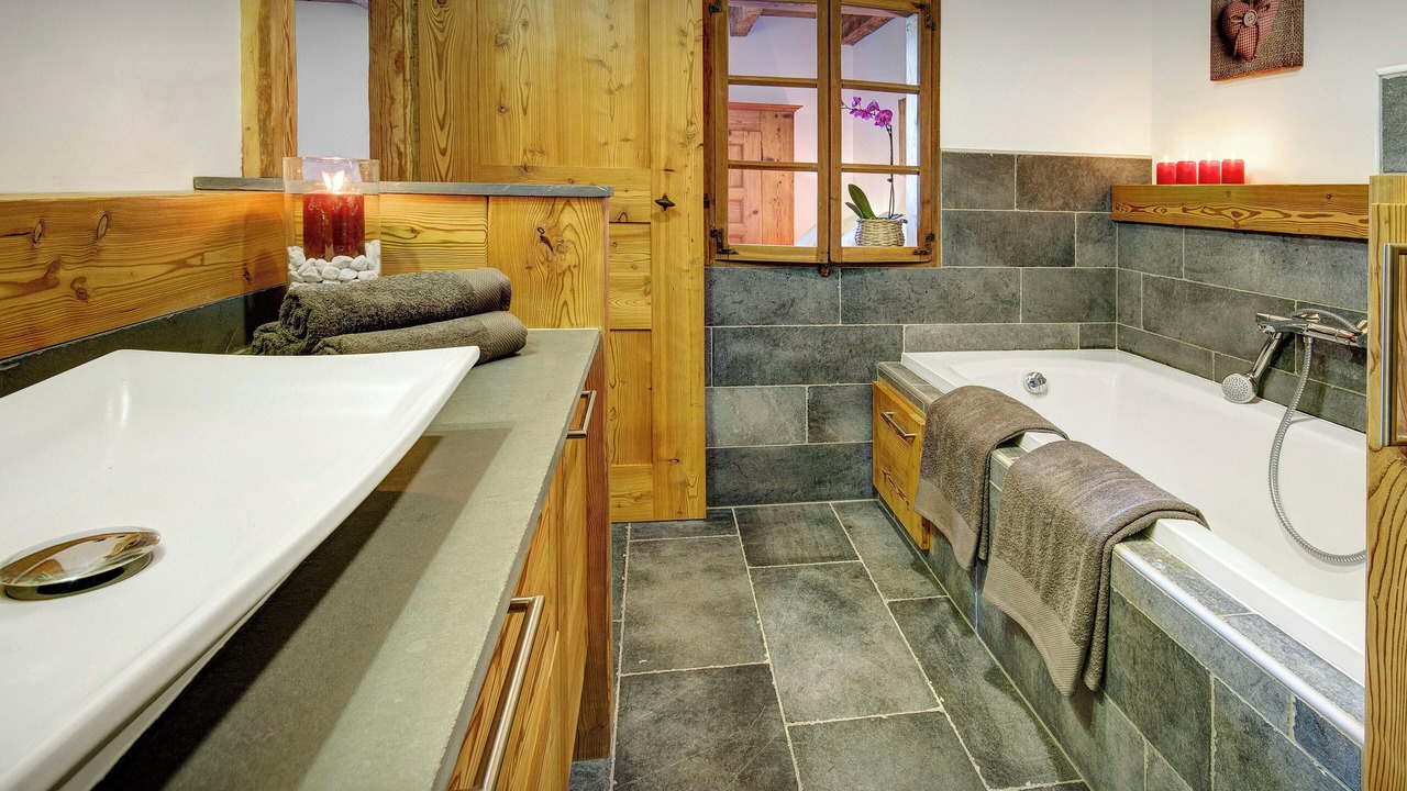 Photo of Bathroom in Les Clefs