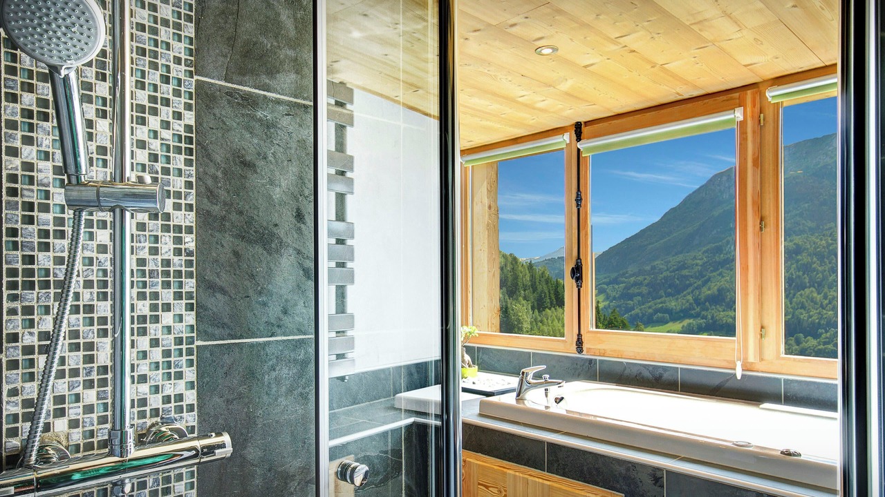 Photo of Bathroom in Les Clefs