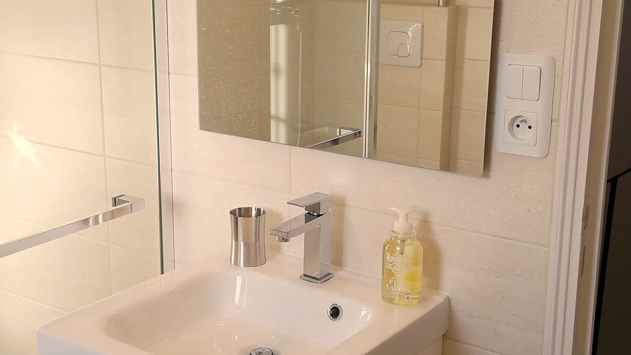 Photo of Bathroom in Auriol
