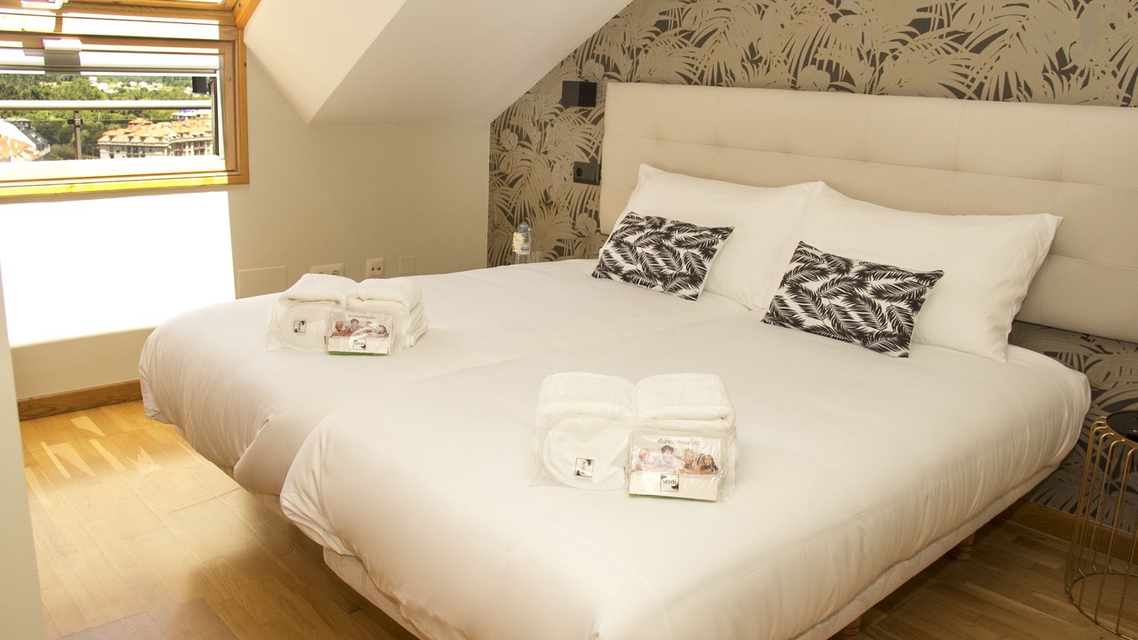 Photo of Bedroom in Portonovo