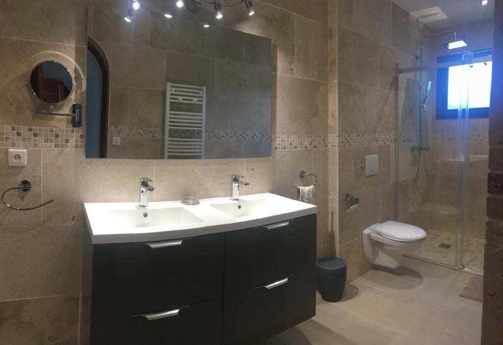 Photo of Bathroom in Cassis