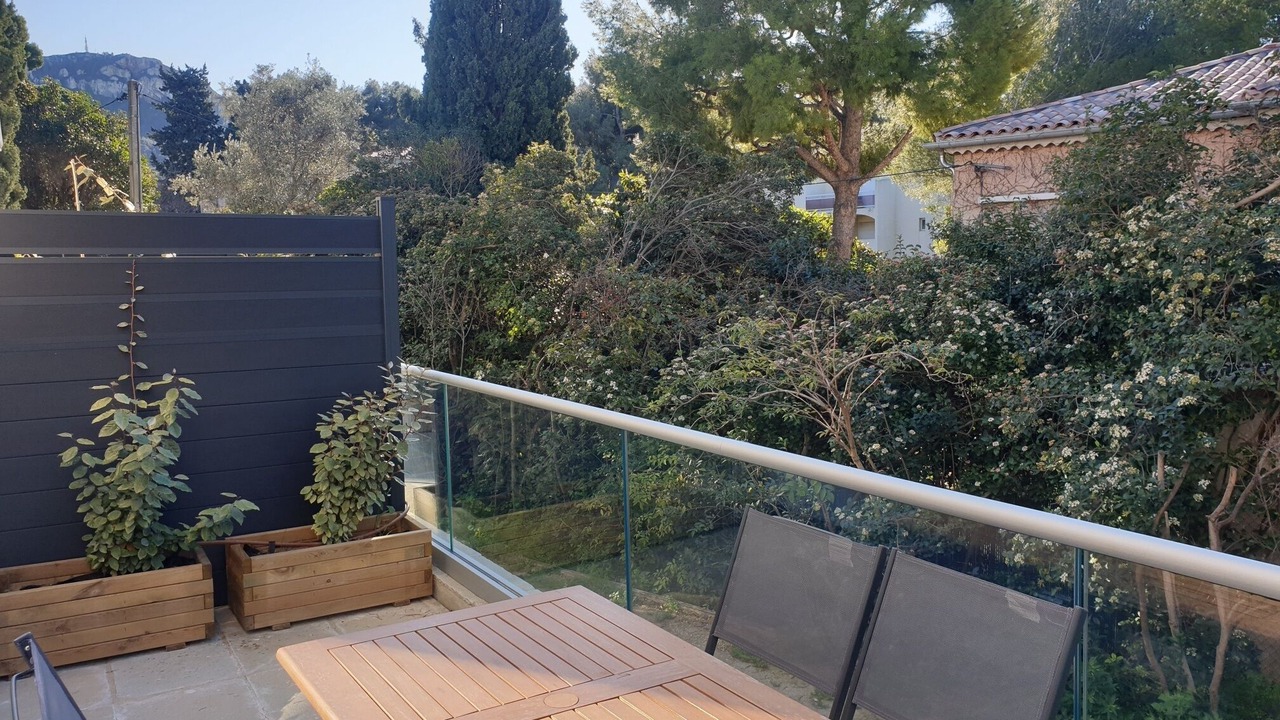 Photo of Patio Balcony in Cassis