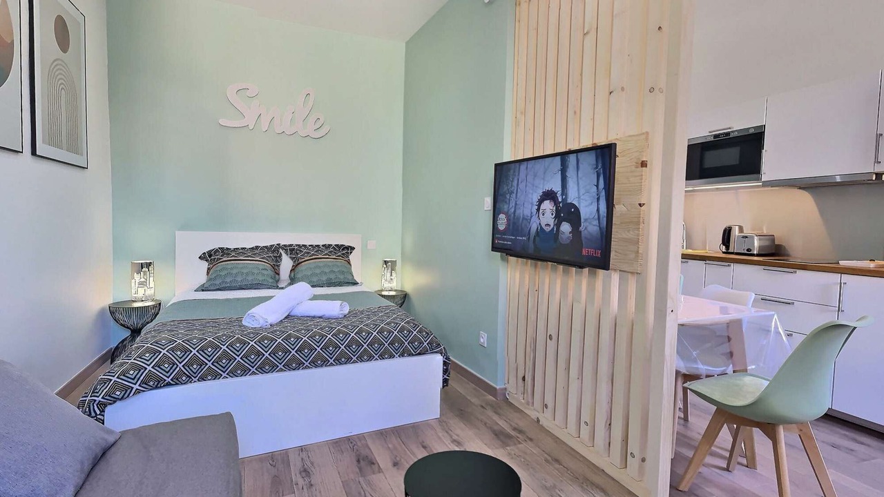 Photo of Bedroom in Avignon City Centre